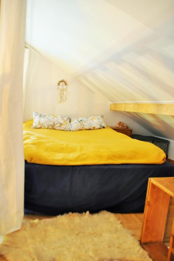 Apartamento Cozy Mini House With Beautiful Views Eygliers Exterior foto